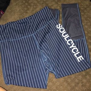 Soul Cycle Leggings size 6 navy white stripe